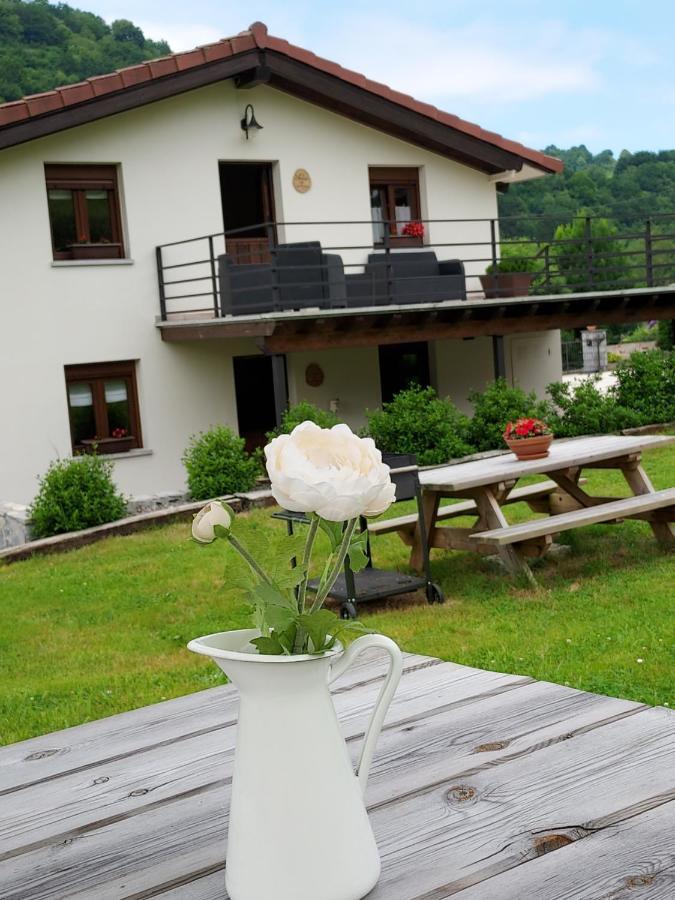 Apartamento La Teyera II Onís Екстериор снимка